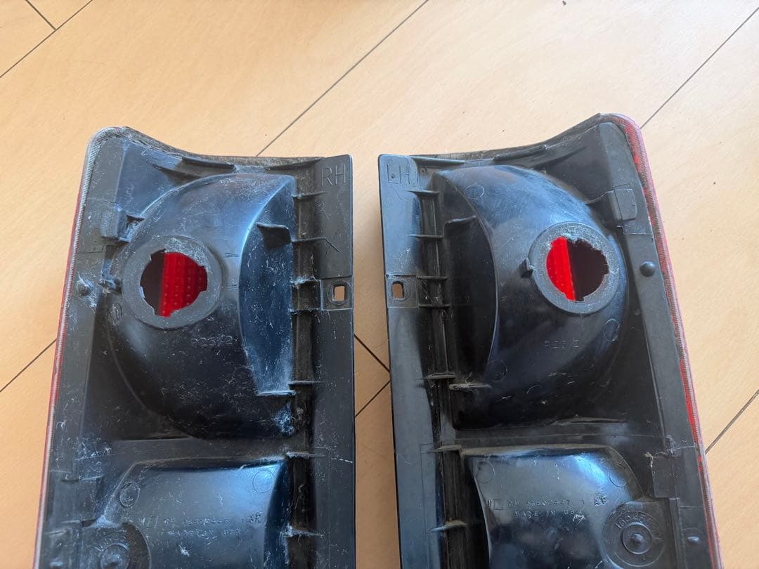 シボレー アストロ 後期純正テールランプ 左右セット テールライト 中古