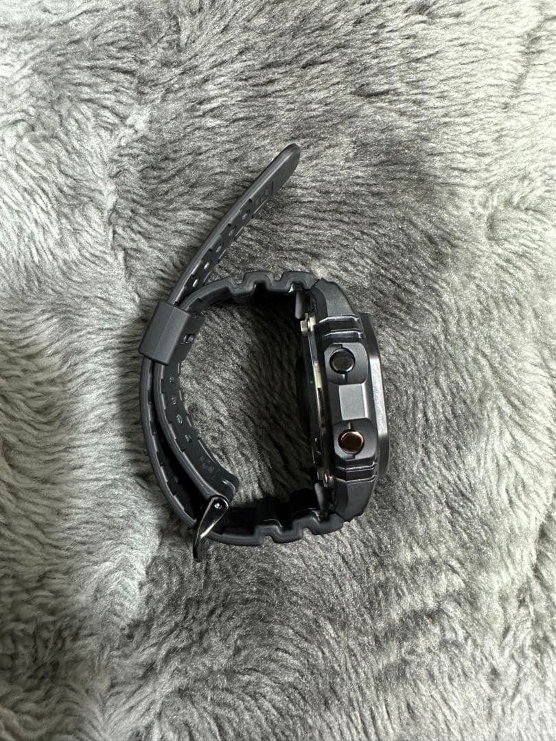 時計 G-SHOCK DW-H5600-1JR G-SQUAD