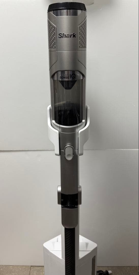 shark◇CleanSense iQ+◇IW3241J ライトチタニウム