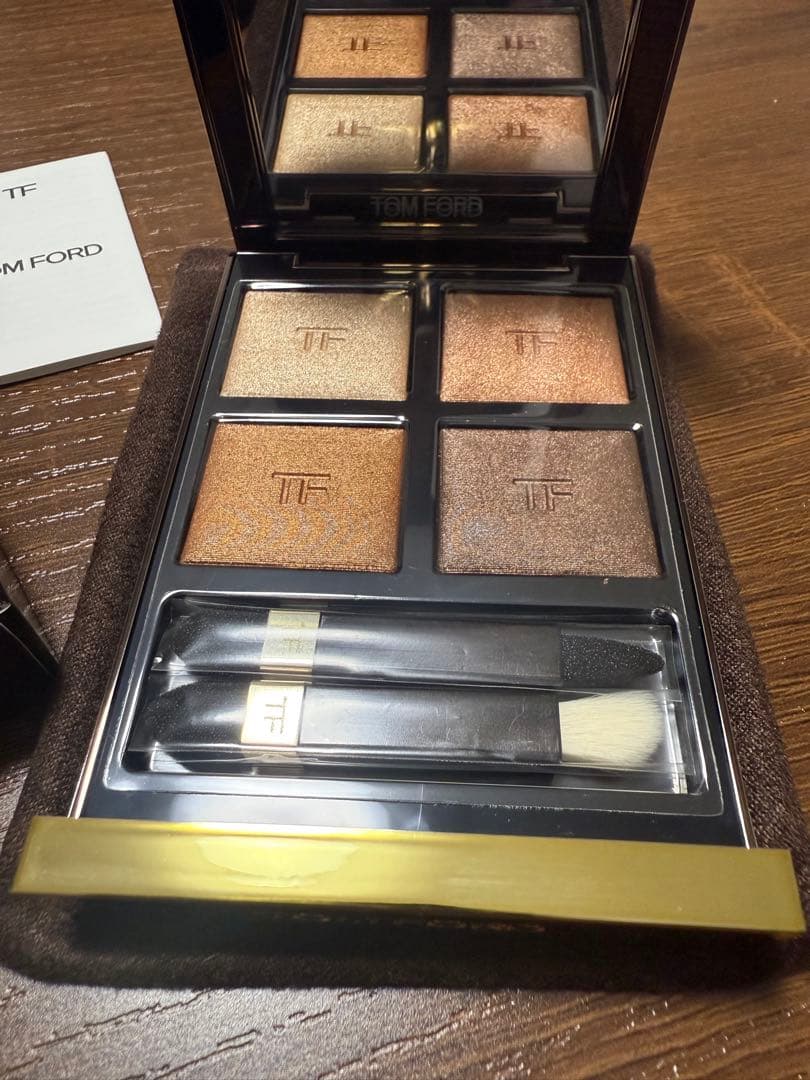 【未使用】廃盤色・TOM FORD アイカラークォード 04A サスピション