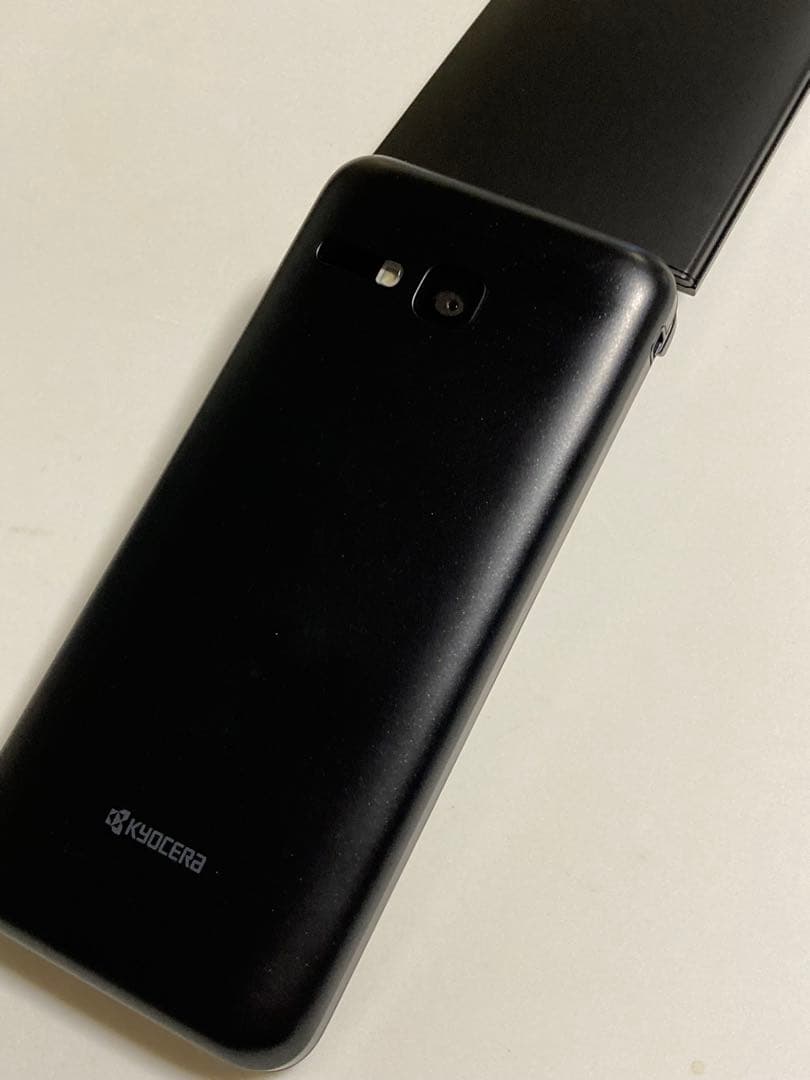 ほぼ未使用 SIMフリー 902KC DIGNO ケータイ3