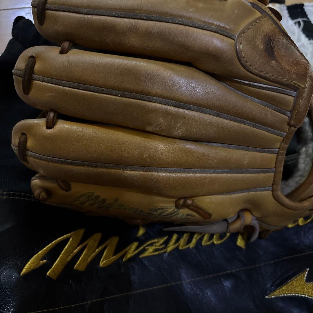Mizuno Pro 硬式グローブ ベージュ