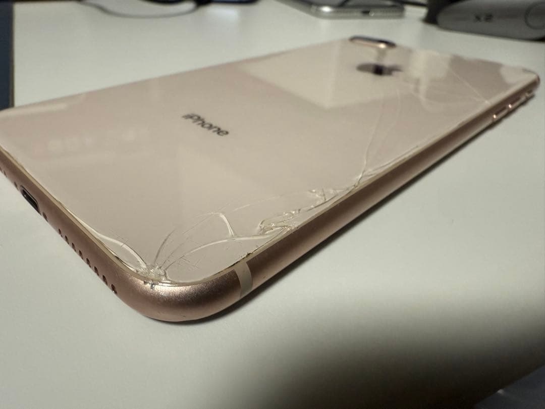 スマートフォン本体 iPhone 8 Plus