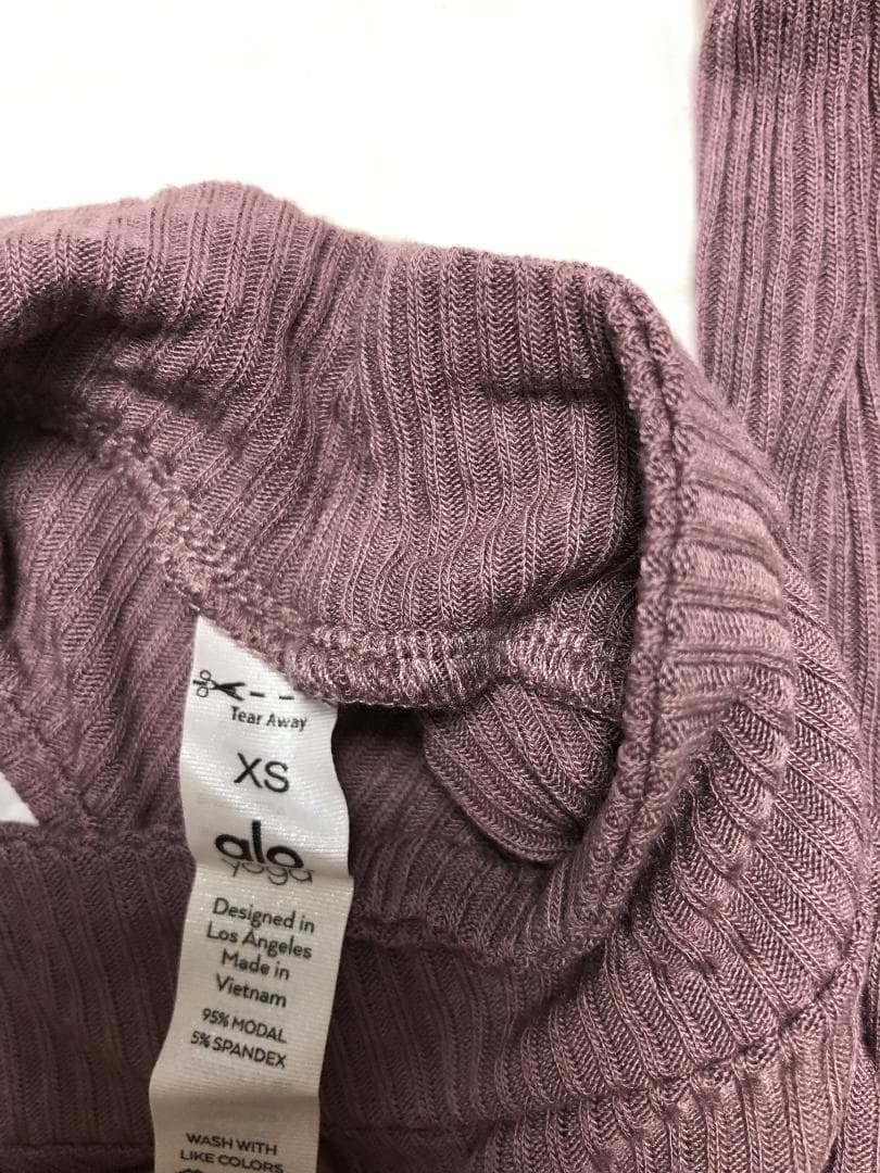 aloyoga アローヨガ トップス バックオープン モーブピンク