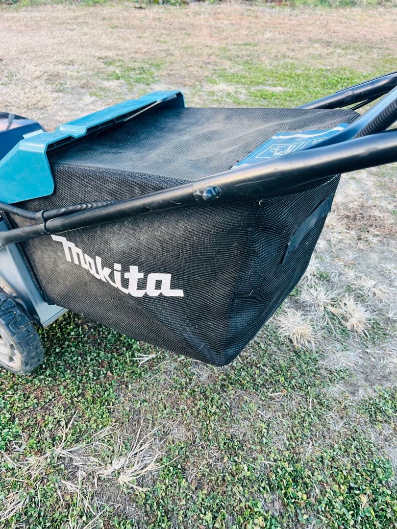 マキタ 18V+18V→36V充電式芝刈機MLM533DZ