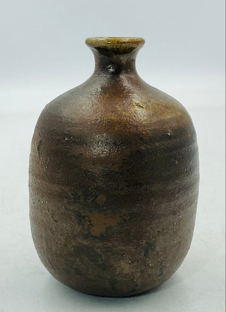 【３７】◉人間国宝・山本陶秀先生　備前焼徳利　四方桟共箱◉