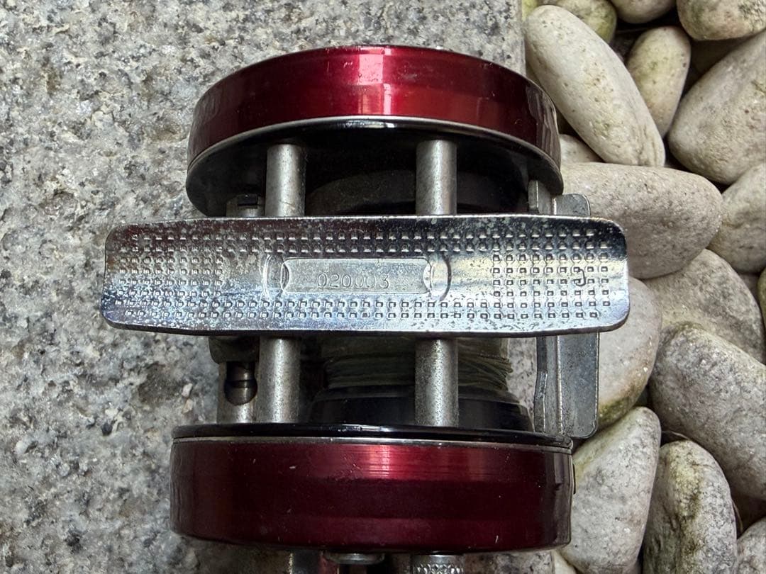 アブ・ガルシア　ベイトリール　Ambassadeur 2500C