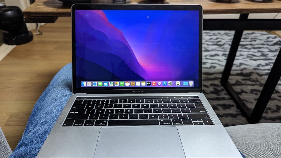 スマホ・タブレット・パソコン APPLE MacBook Pro 16gb 2019 US