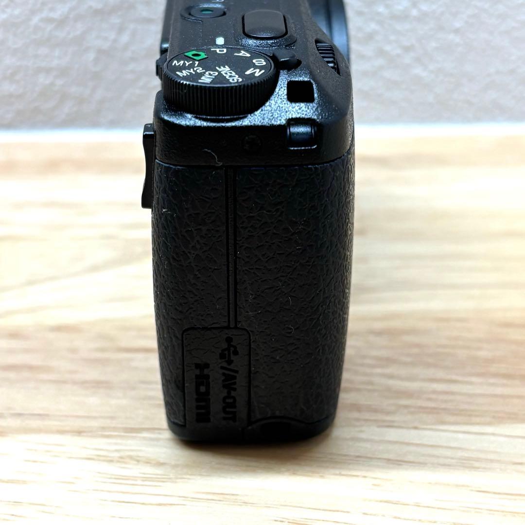 【ショット数極少】RICOH GR DIGITAL IVブラック　付属品全部あり