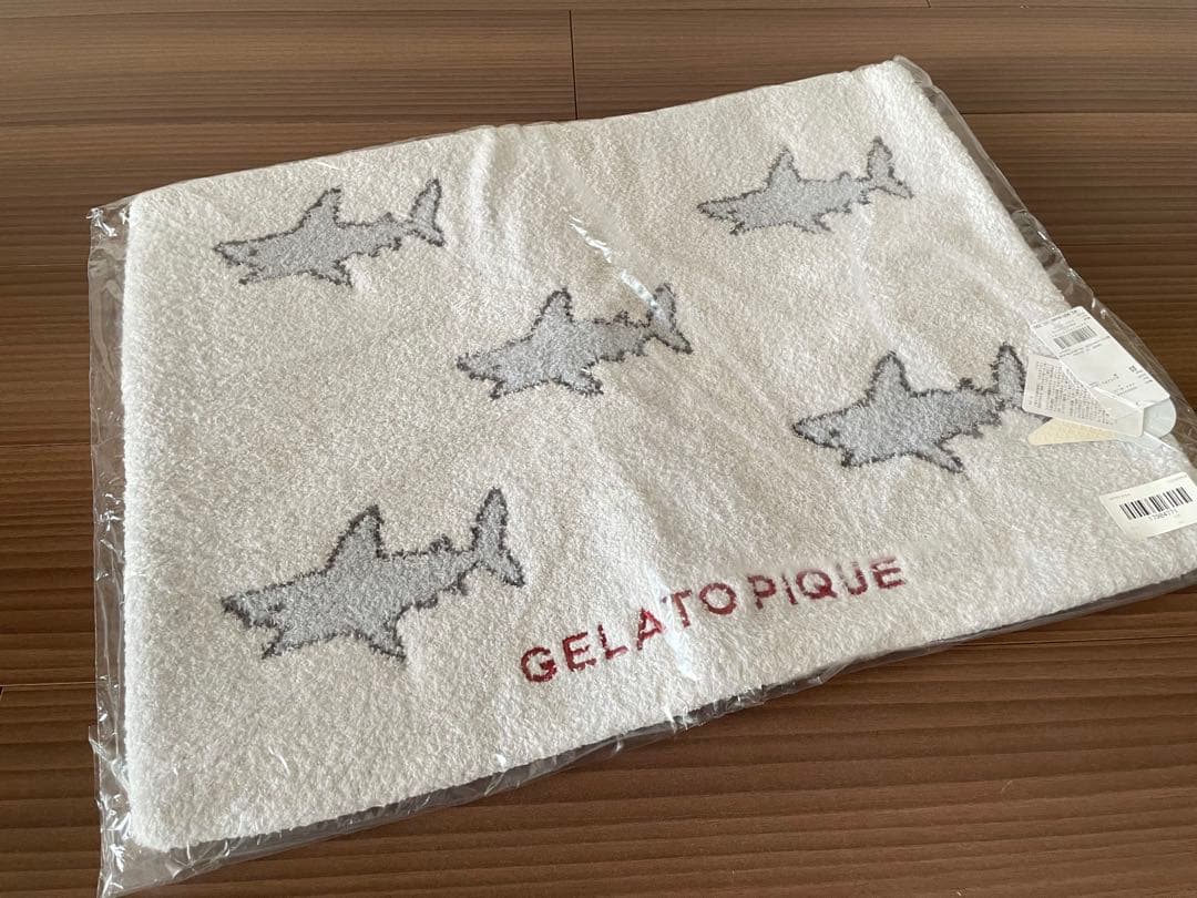 ジェラートピケ サメ柄バスマット　COOLコレクション SHARKバスマット