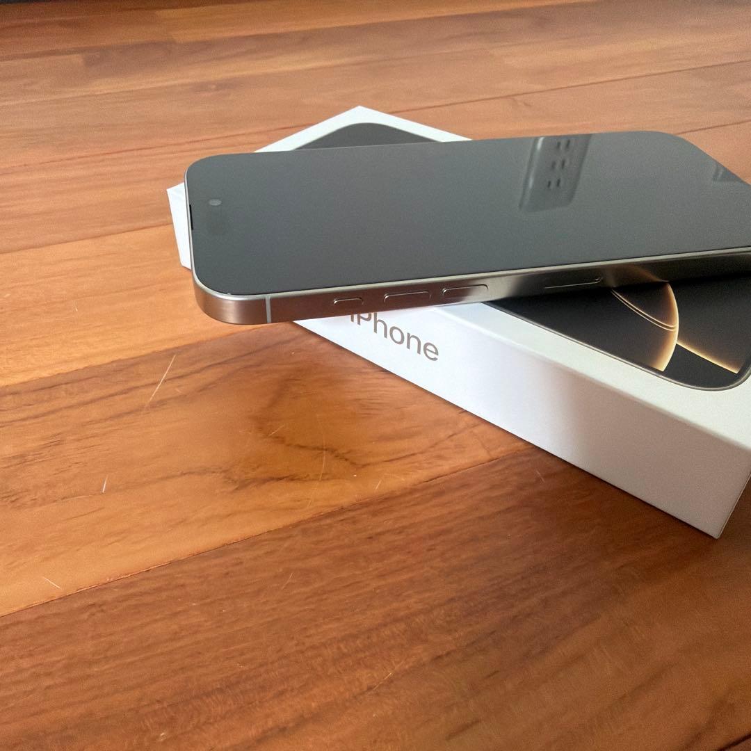 【99%】 iPhone16promax 256GB ホワイト　シルバー