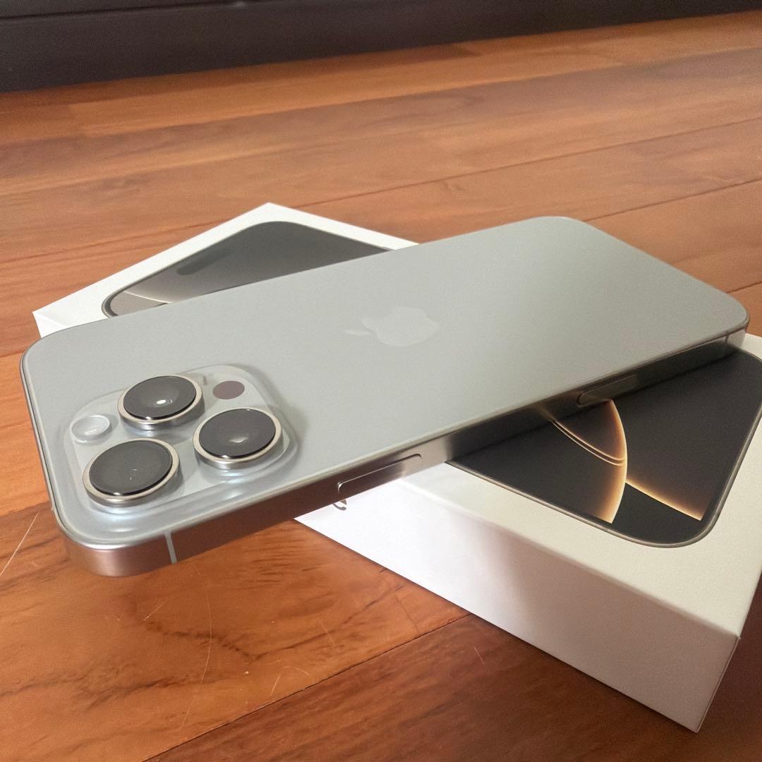 【99%】 iPhone16promax 256GB ホワイト　シルバー