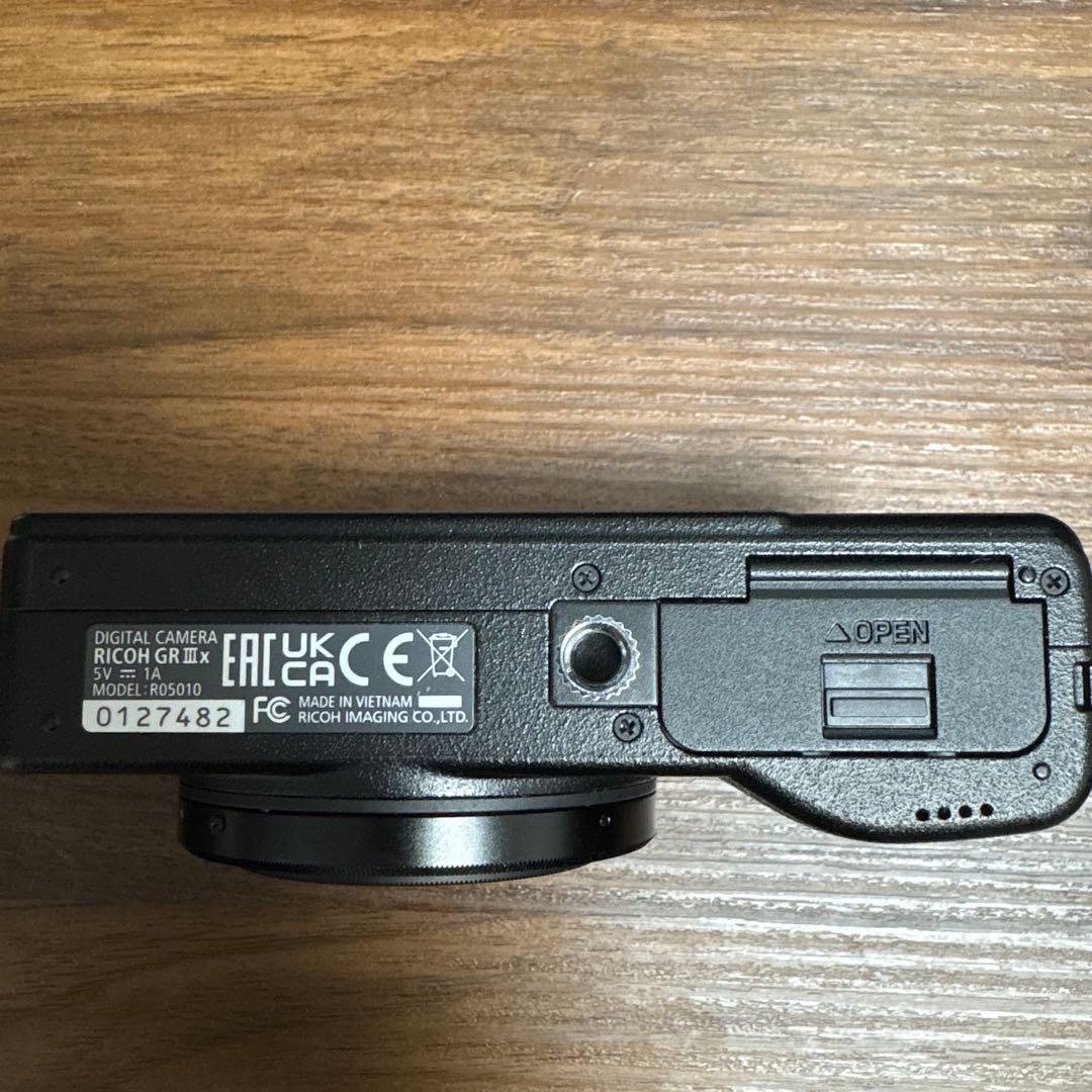 【美品】RICOH GR IIIx HDF 長期3年保証　おまけ付き