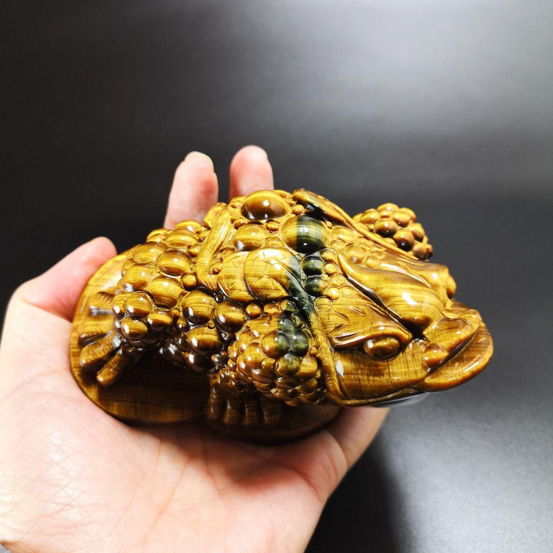 A14.宝石品質の三本足の蛙（金蟾）　三脚蛙　虎目石　タイガーアイ　珍品　天然石