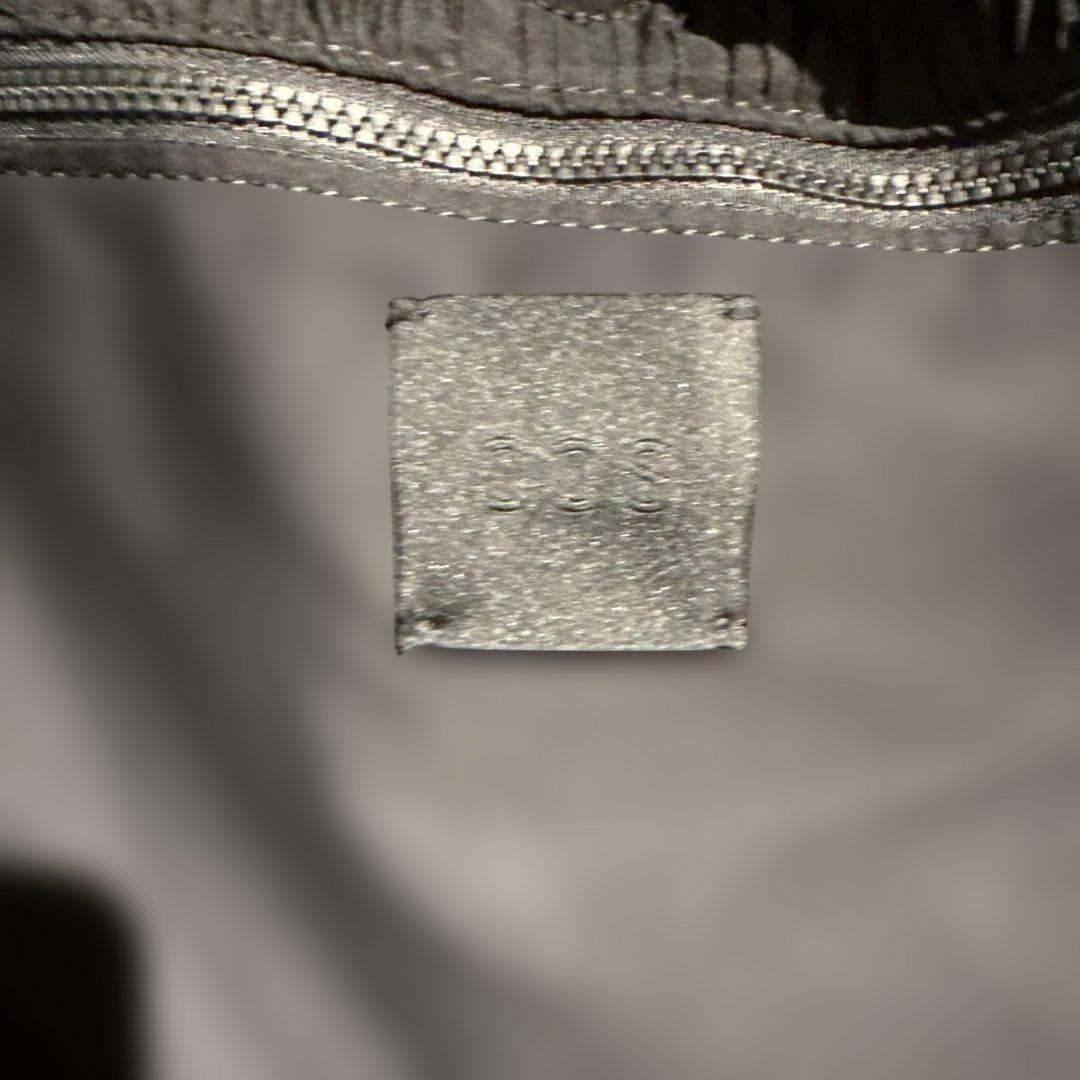 COS 彫刻的なショルダーバッグ PLISSE ブラック