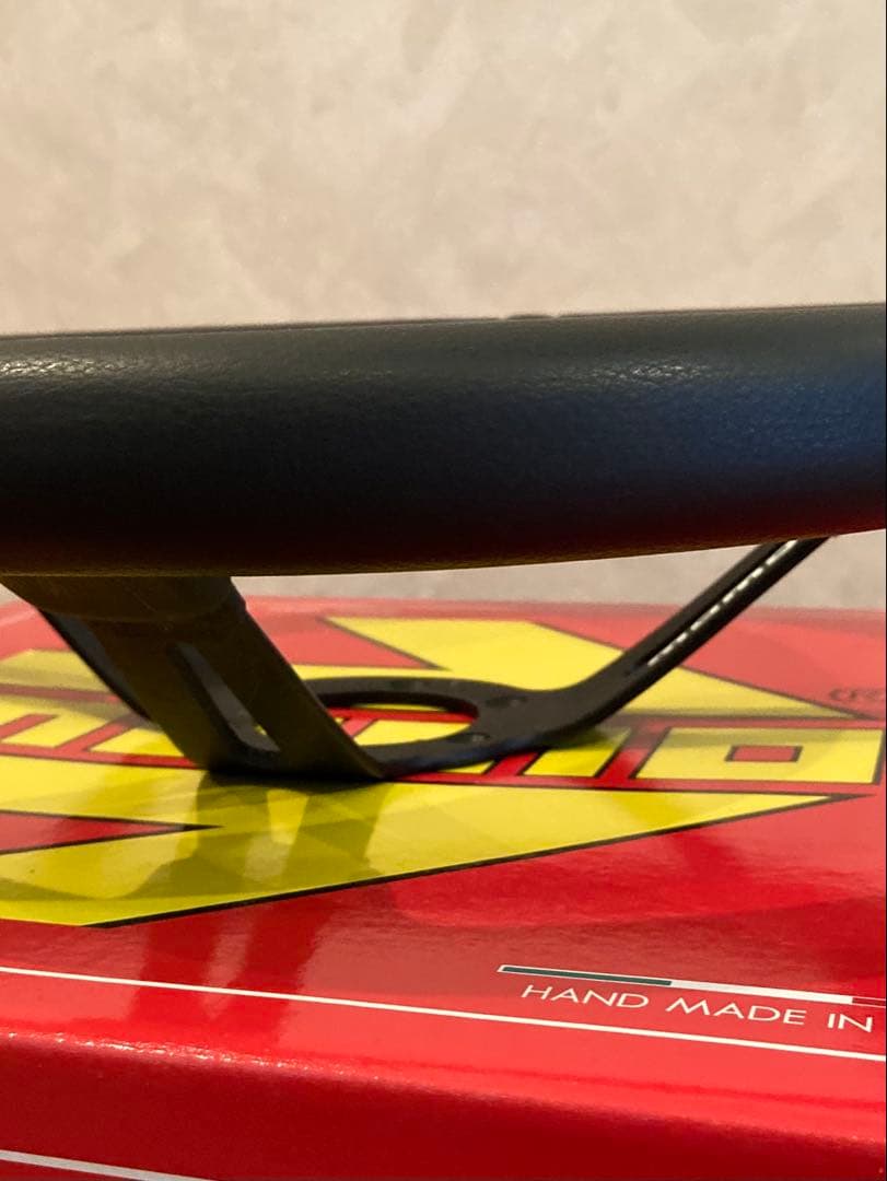 たまご　momo フルスピード　ステアリング　33φ