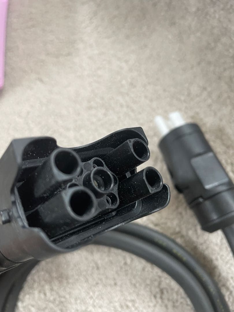 ポルシェ用　EV 充電供給ケーブ