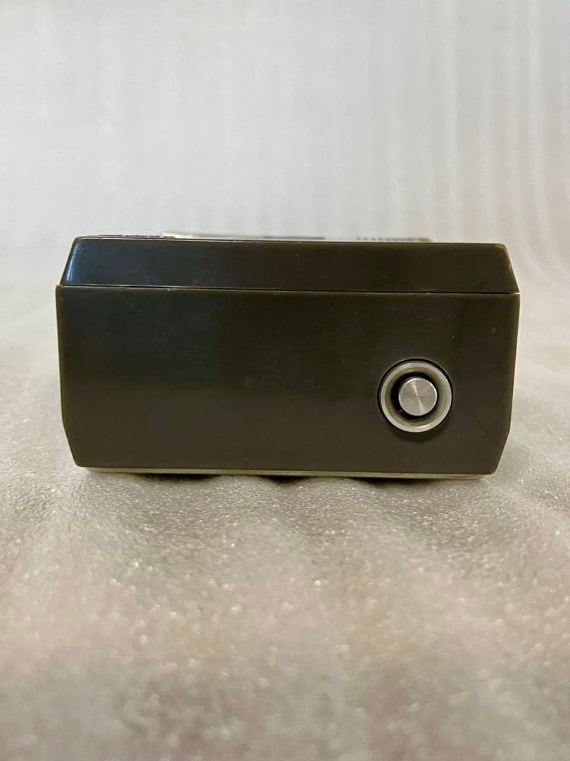 動作品　SONY TR-830ラジオ ケース付き ソニー