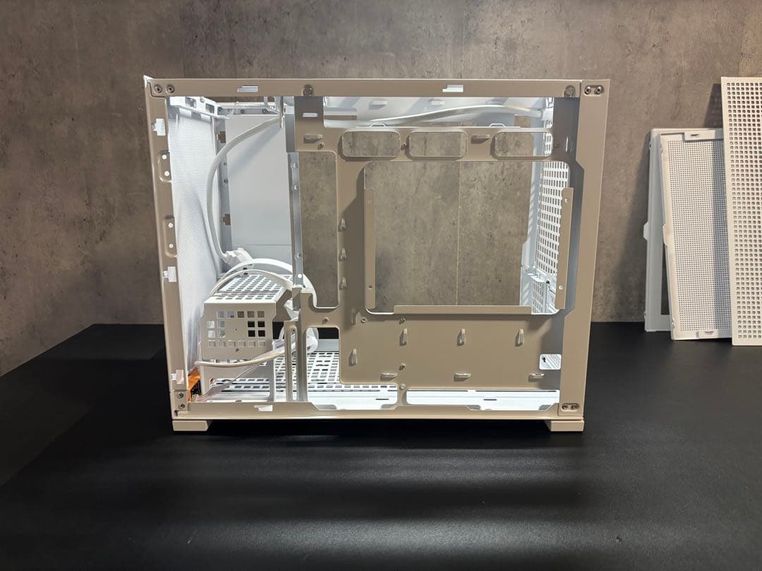 JONSBO D32 M-ATXケース (D32 PRO-ホワイト)