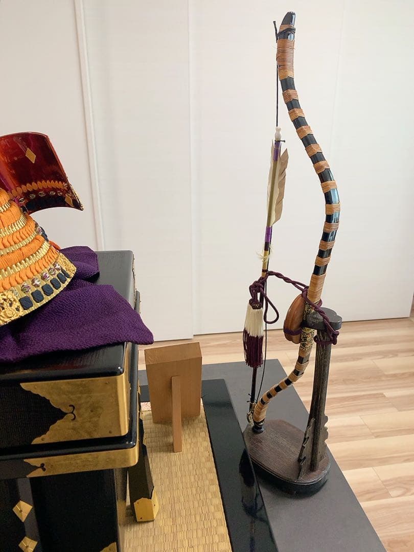 五月人形・兜(白檀威)＋太刀弓揃え、名工六代目 平安甲庄作 : ヴィンテージ