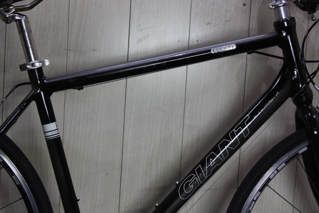 GIANT ESCAPE R3 700Cアルミ24速500mm GREY クロス