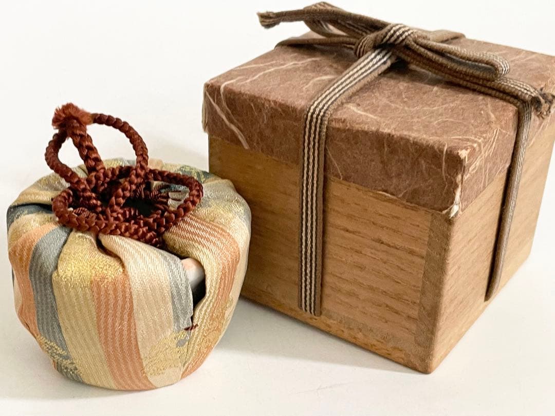 陶芸家　人間国宝　鈴木藏　鈴木蔵　志野　ぐい呑　志埜　酒器　酒盃　共箱