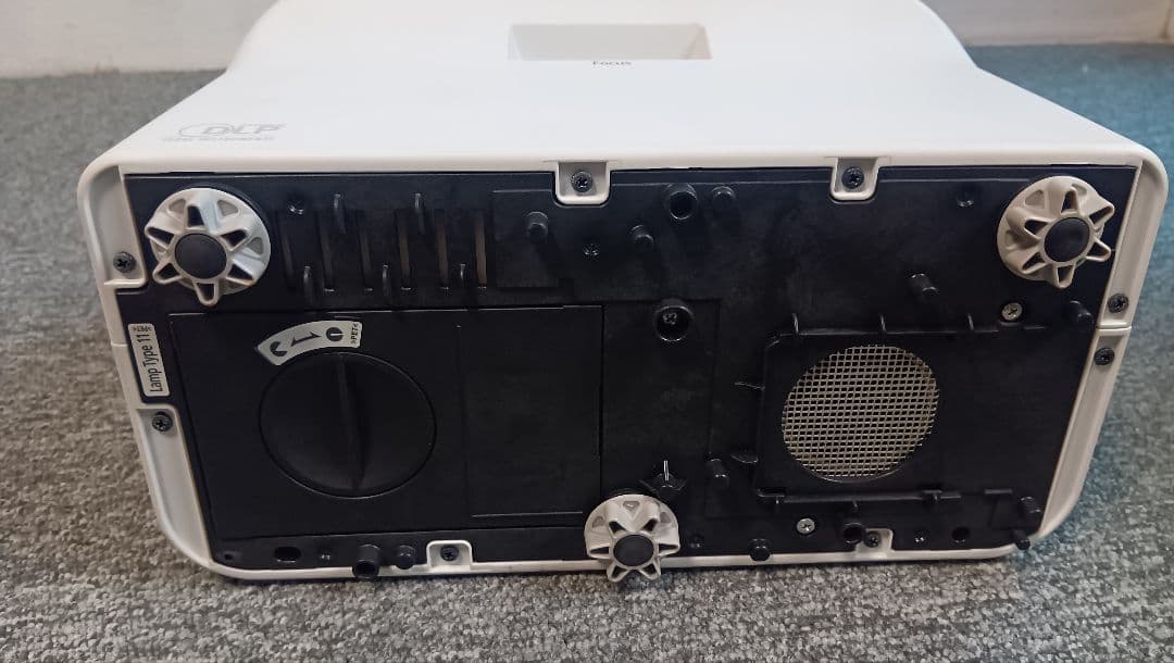 RICOH プロジェクター 本体と付属品