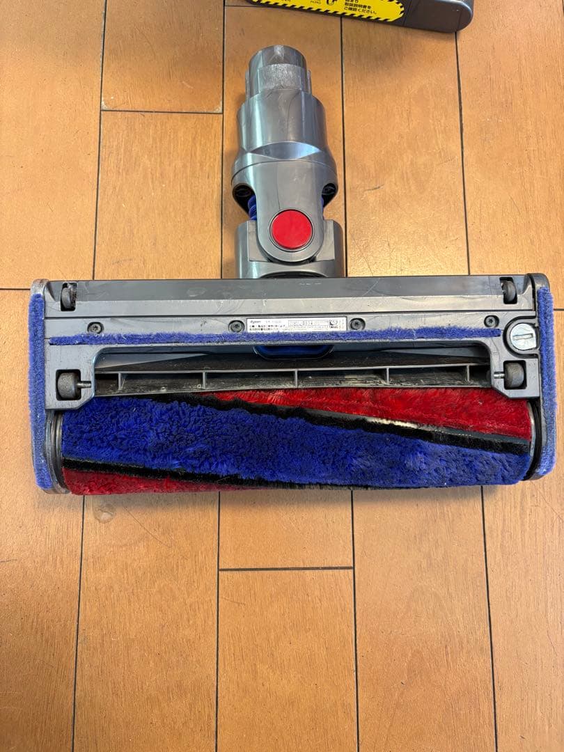 dyson スティッククリーナー 本体　SV12 付属品　現状品　動作ok