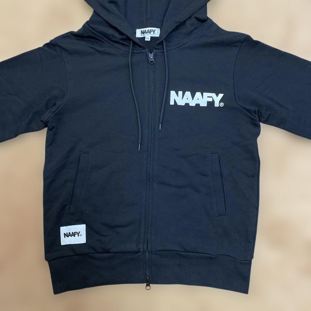 NAAFY パーカー