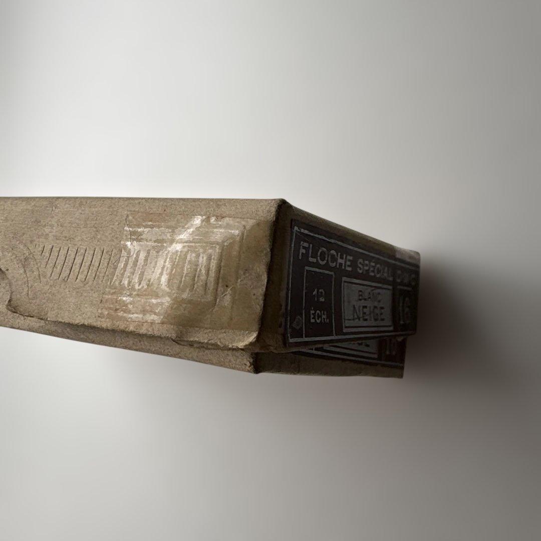 アンティーク　DMC 刺繍糸　白糸　ディスプレイ