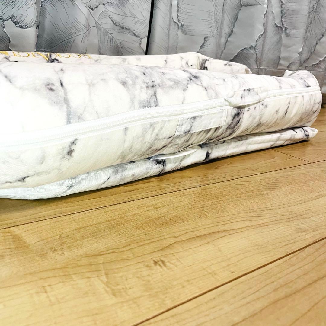 【美品】ドッカトット DockATot Deluxe+ 大理石柄