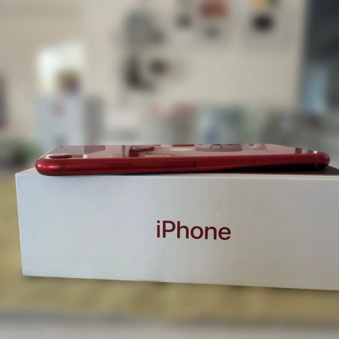 iPhone SE 第2世代　64GB RED SIMフリー　本体