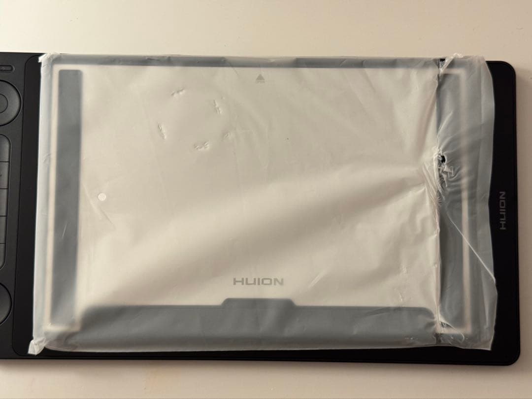 HUION Kamvas 13 gen3 本体　スタンド付き