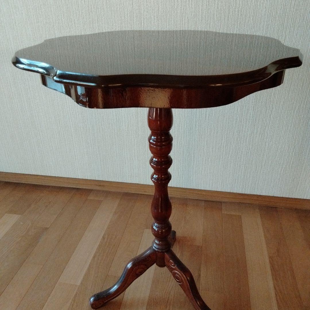 猫足サイドテーブル　ロココ調　木製テーブル　アンティーク　輸入家具　イタリア製