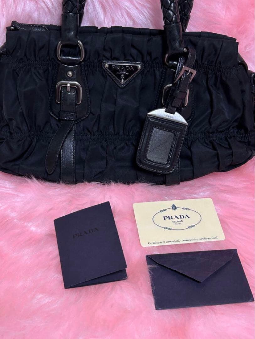 【美品】PRADA 黒 ナイロン フリルバッグ