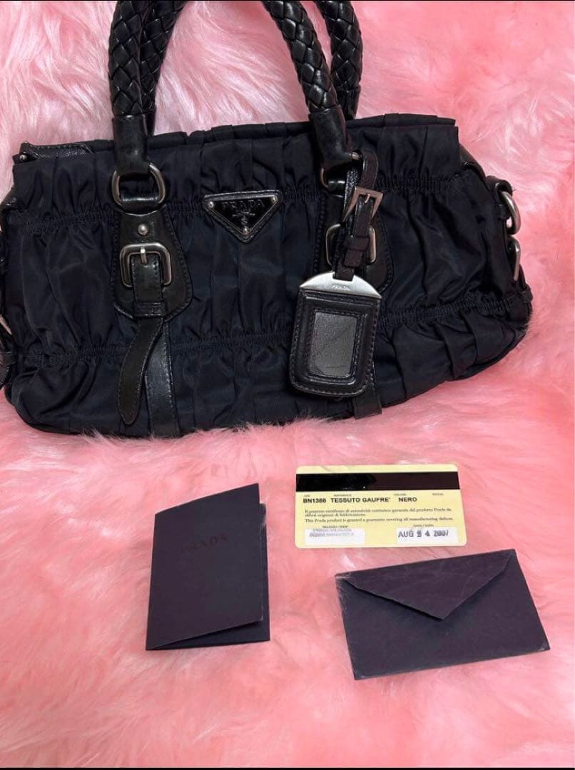 【美品】PRADA 黒 ナイロン フリルバッグ