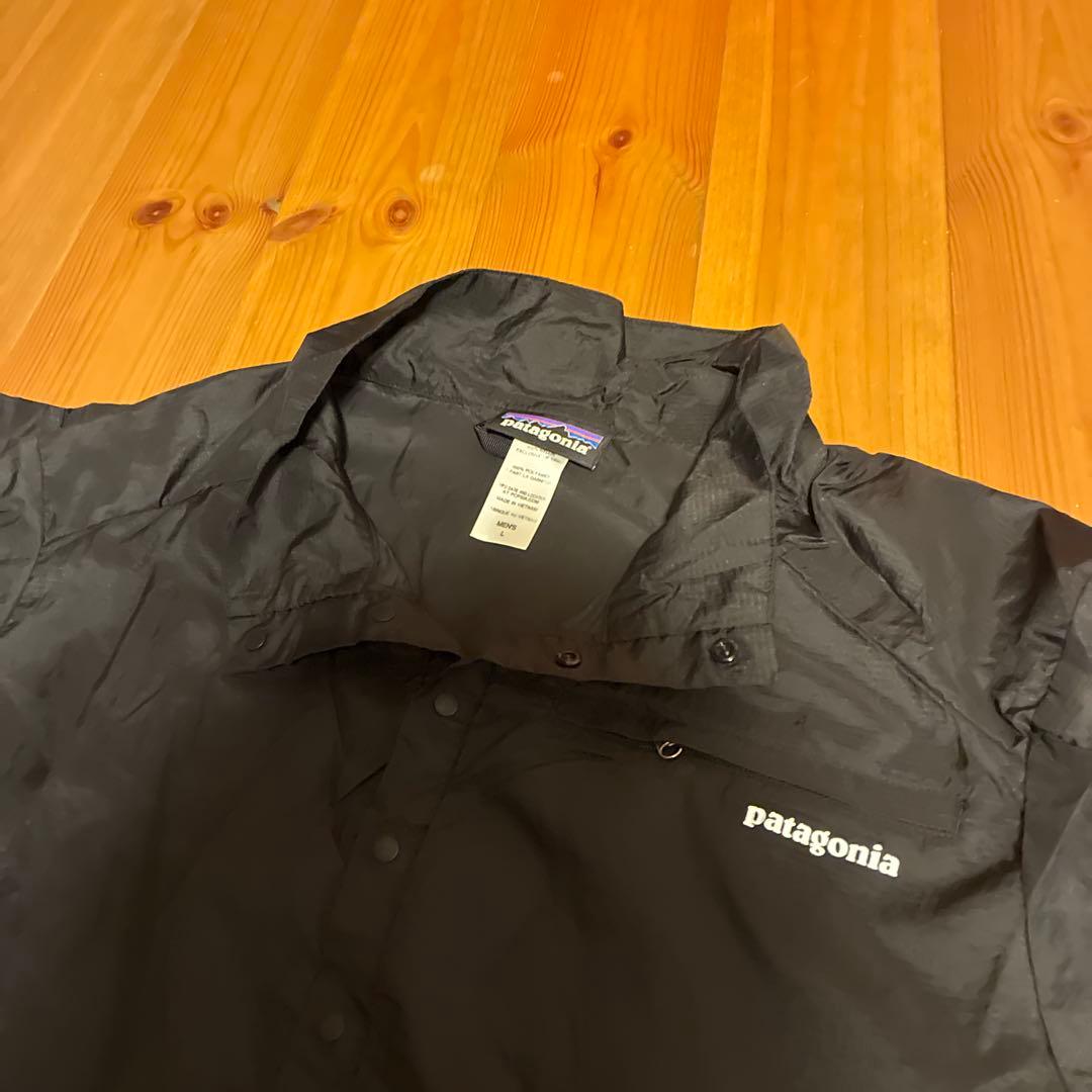 patagonia フーディニプルオーバー ナイロンジャケット　ブラック