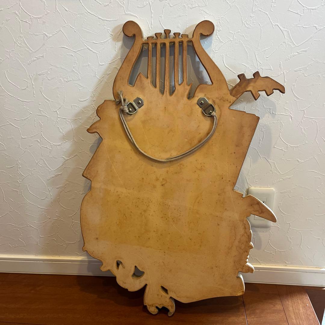 木製の壁掛けアート　アンティーク