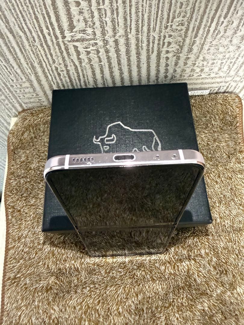 ラ*ル様 [美品]Galaxy Z Flip5 512GB大容量ラベンダーSIM