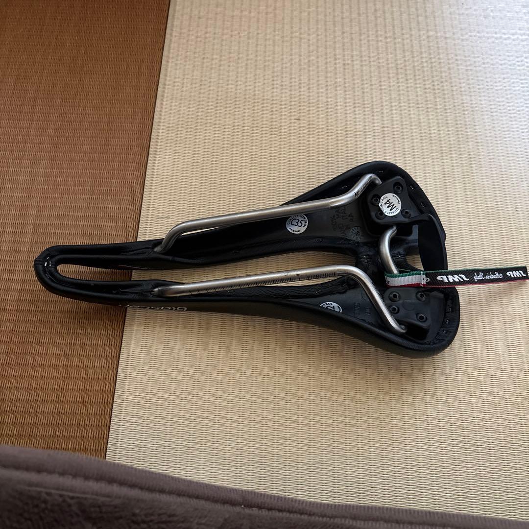 SELLE SMP blaster サドル ブラック