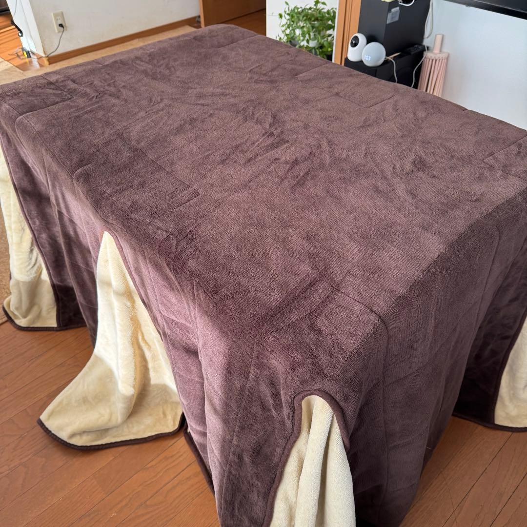 ダイニングテーブル コタツ機能付き こたつ布団付き　高さ調整可能 /昇降コタツ