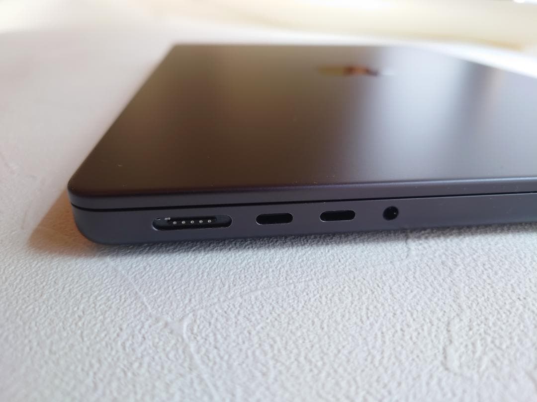 MacBook本体 m4 MacBookPro1TB