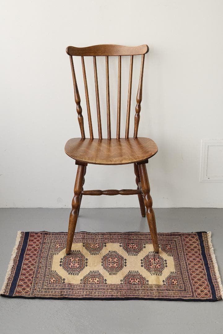 ヴィンテージラグ　トライバルラグ　パキスタン産（92×62cm）ベージュ　紺　茶