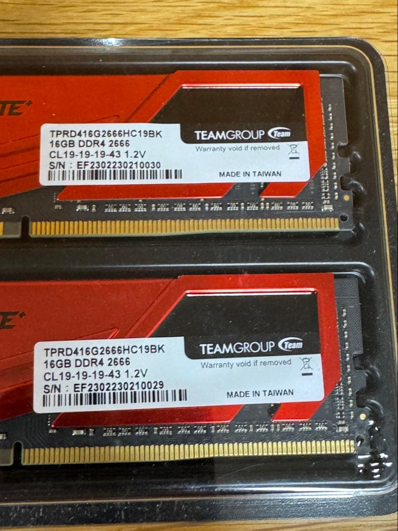 Team DDR4 2666MHz (16GBx2枚)
