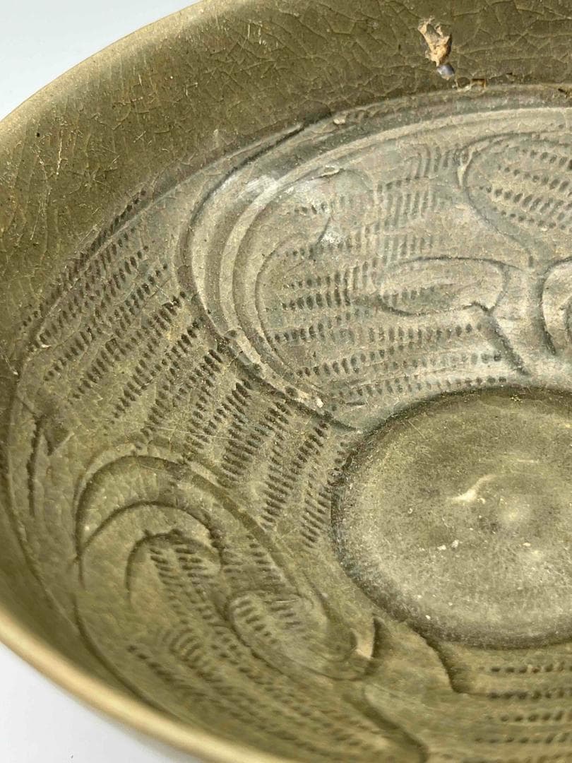 宋時代　青磁　越州窯刻花文碗　茶鉢　越窯 唐物　古賞物　時代物（F117）