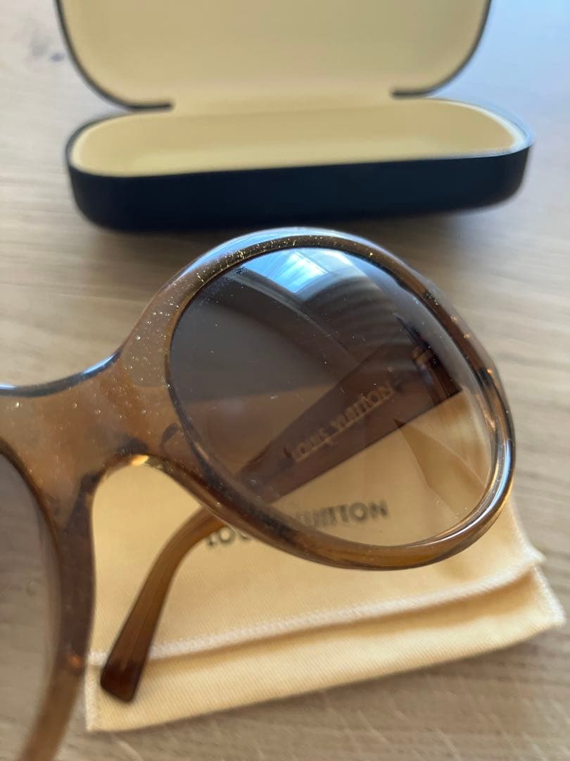 Louis Vuitton ブラウン サングラス ケース付きZ0032E