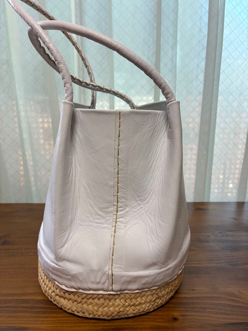 ワランワヤン　ノスノス　白