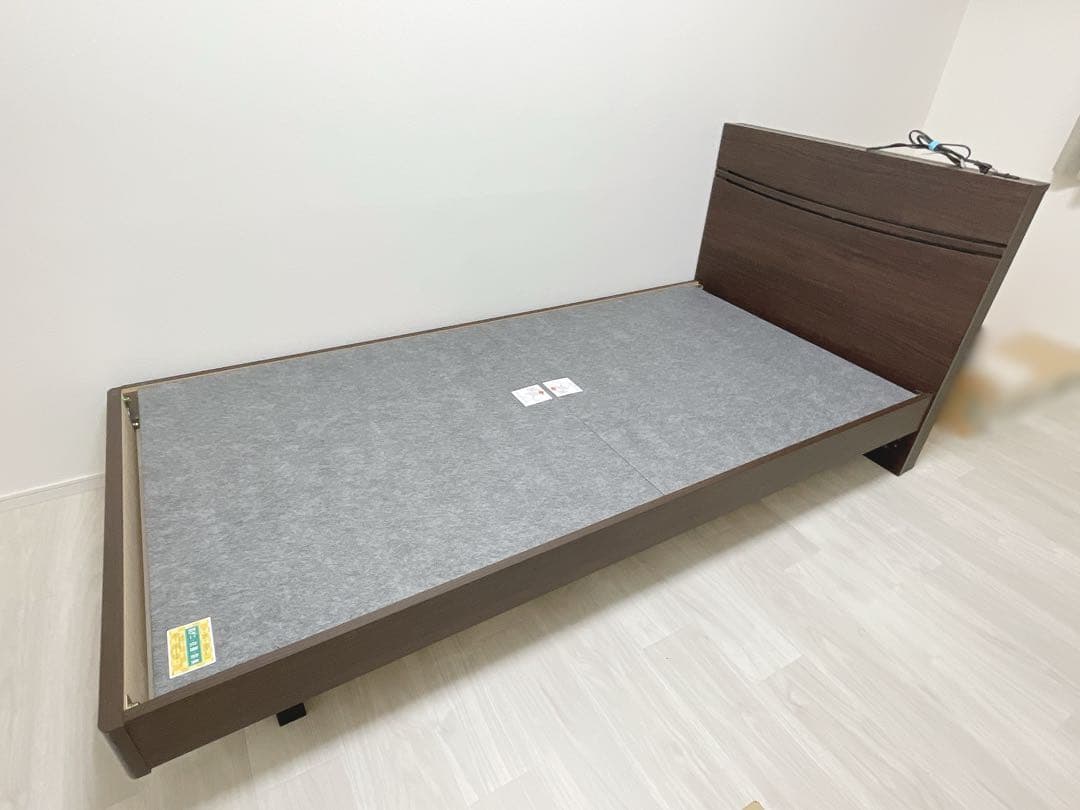 【直接手渡し限定】シングルベッドフレーム コンセント ライト付きドリームベッド