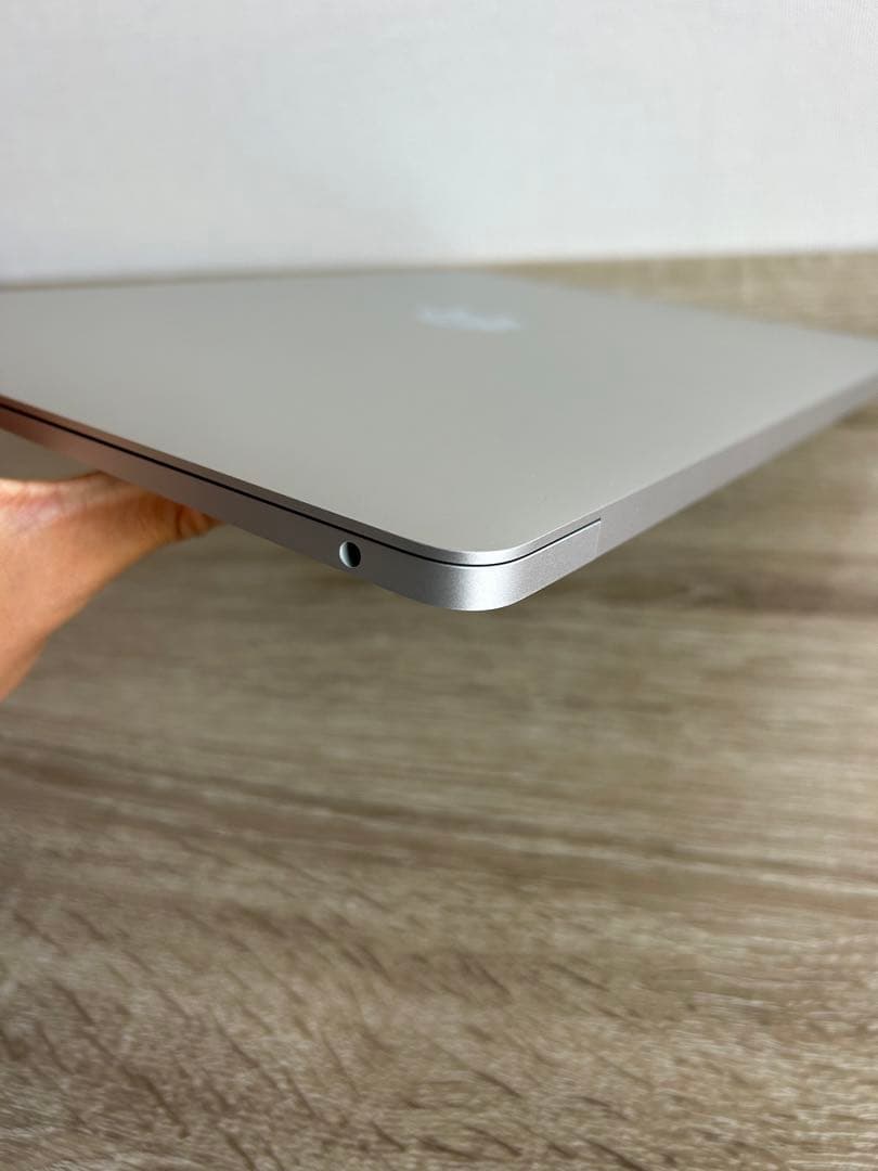 ★美品★ MacBook Air M1 13インチ 8GB/256GB