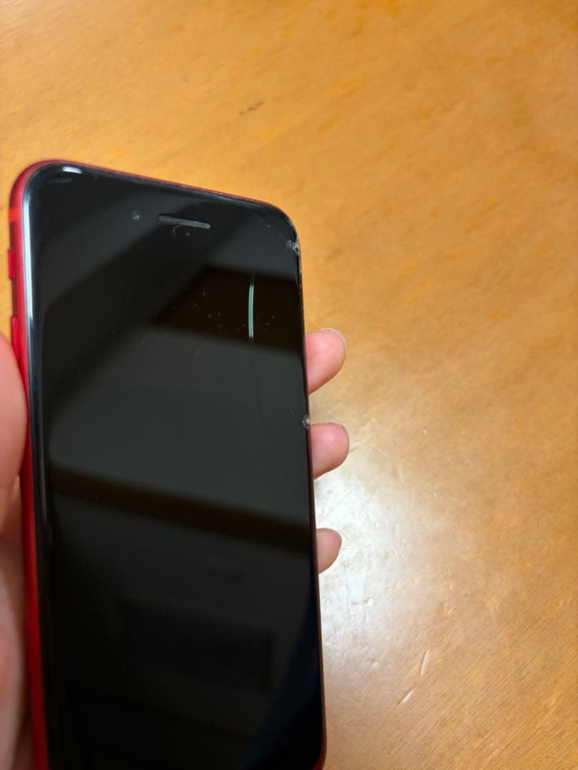 iPhone SE 第二世代 赤色 画面傷あり